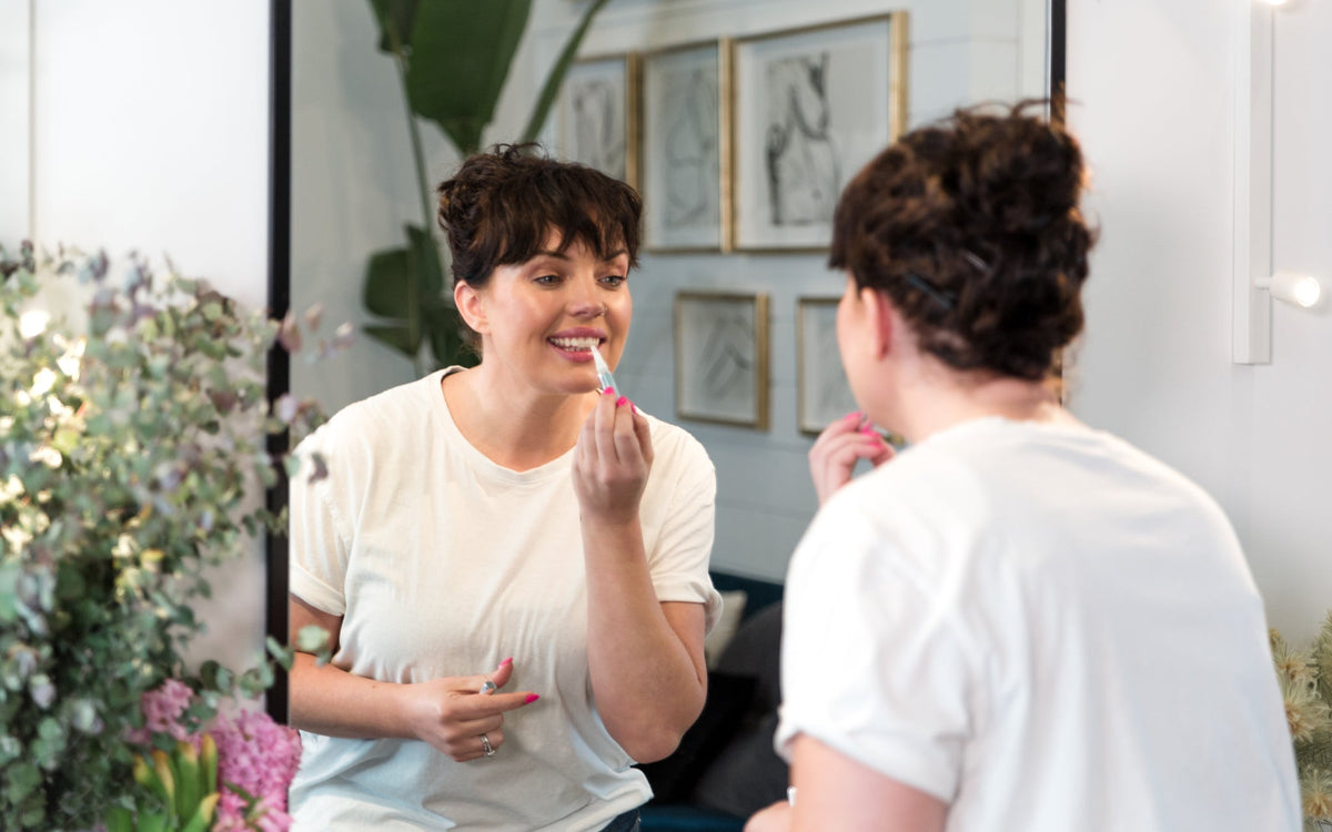 Teeth whitening at home with Bondi Smile